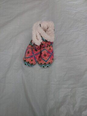 Muk Luks Pink Multicolor Patterned Fleece-Lined Slipper Socks